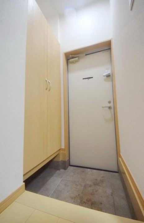 ペルソーナ上尾上町の玄関|同建物別号室イメージ写真です。