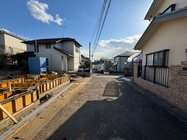 瀬谷区上瀬谷町新築戸建/長期優良住宅認定物件/4LDK/南向き/敷地面積約36坪の前面道路含む現地写真