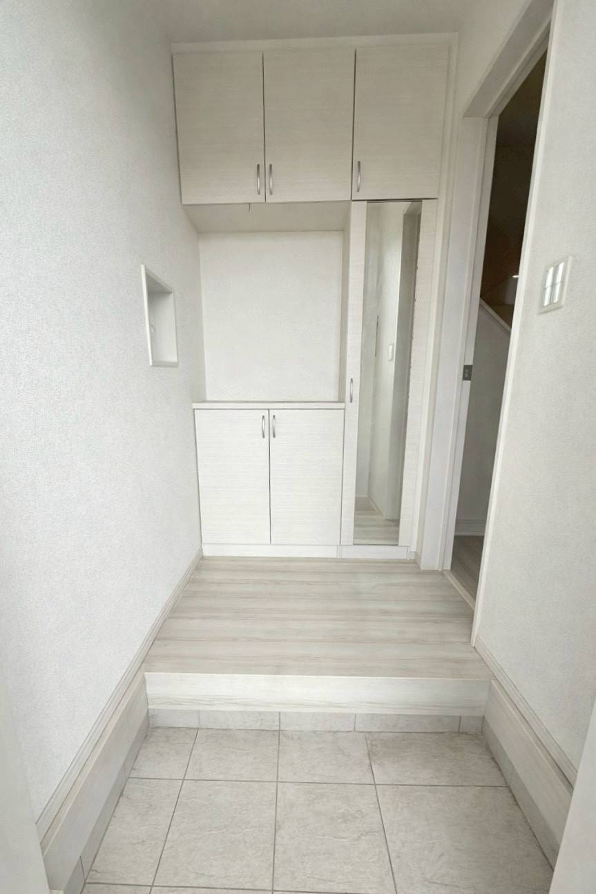 【中古戸建】三芳町藤久保の玄関
