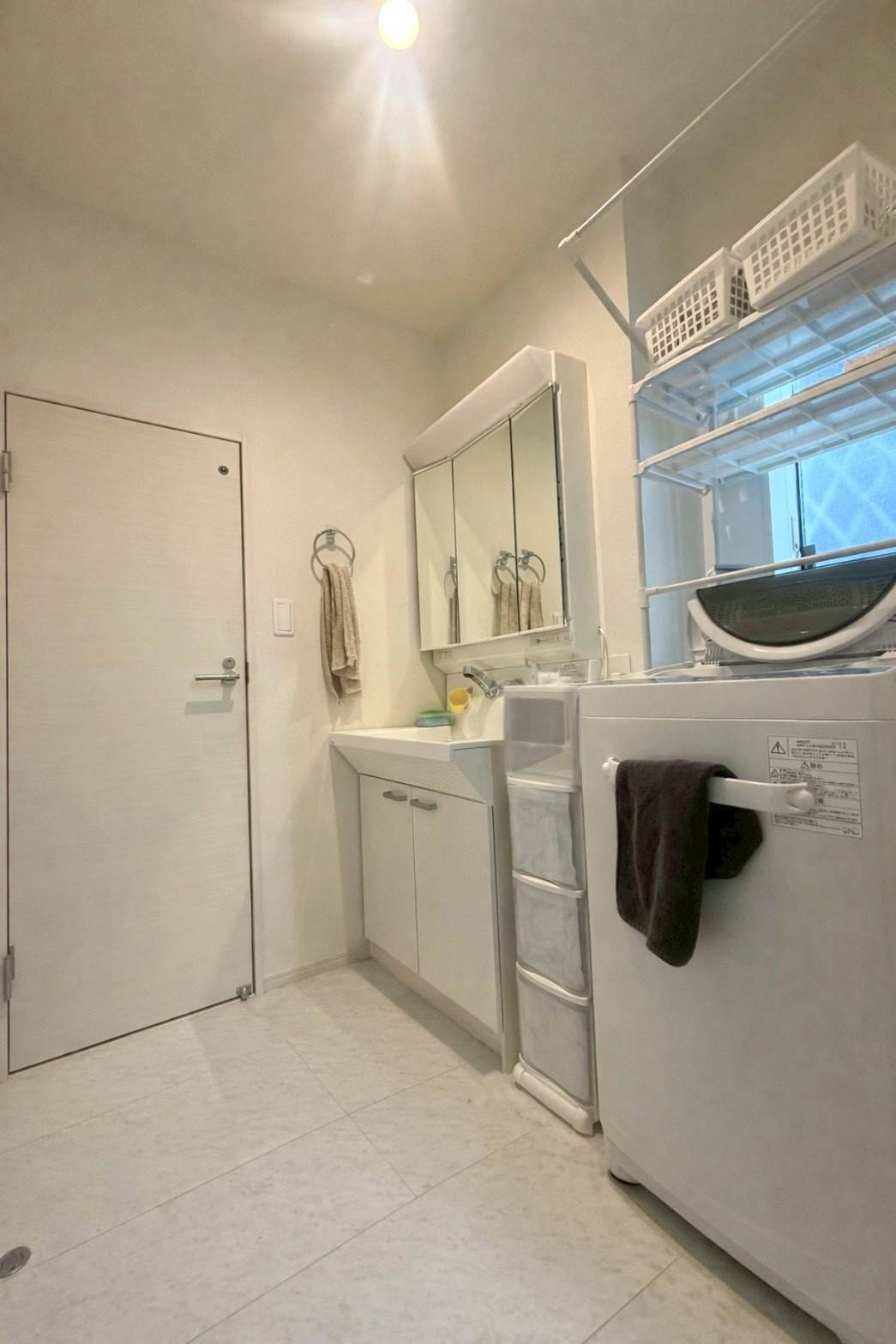 【中古戸建】三芳町藤久保の独立洗面台