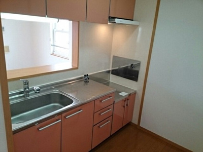 【キッチン】 | サンフローラⅢ | キッチンでお料理をお楽しみください