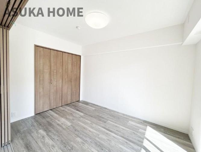 エルフィーノ横浜・市沢の丘 の洋室|家族一人ひとりの大切なプライベート空間の居室。家具の配置のご相談は是非お任せください。