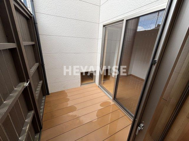 エコパティオ諏訪のバルコニー|※室内画像は類似物件のもの