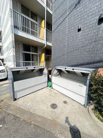 Amityの駐車場