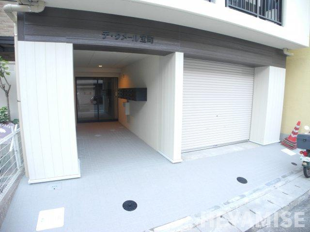デ・クメール宝町のエントランス