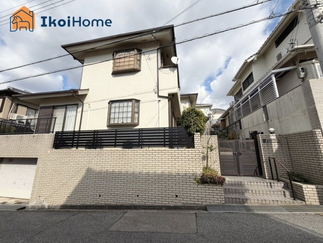 神戸市西区伊川谷町潤和　中古戸建の駐車場|●年中無休：当日予約可●弊社独自の「自己資金0円プラン」もあります。ご相談承ります！