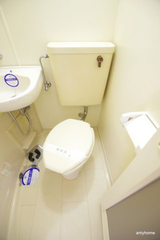 カムネス経大前　仲介手数料無料のトイレ