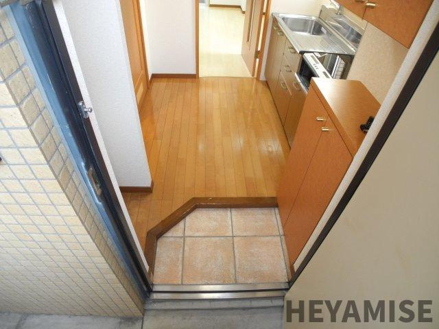 リファレンス長崎大学前の玄関|※同物件別号室の写真になります※