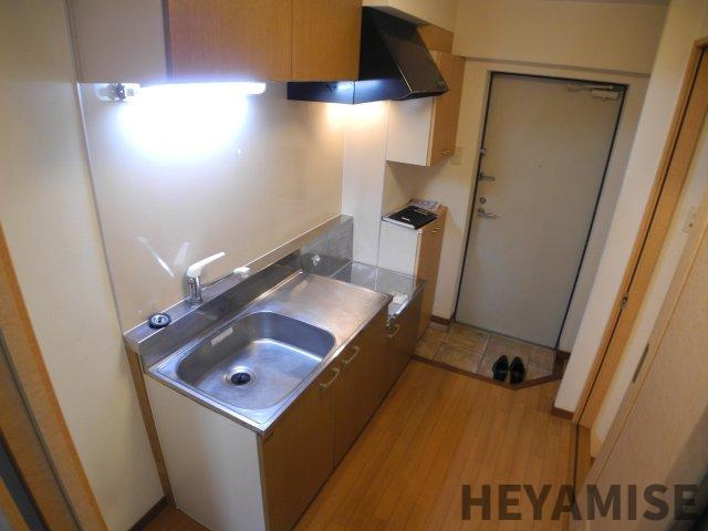 リファレンス長崎大学前のキッチン|※同物件別号室の写真になります※