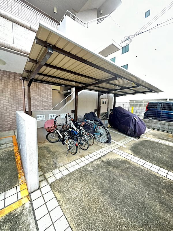 コスタレイ神戸三宮の外観