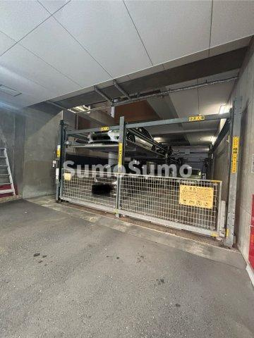 セレニテ難波西の駐車場
