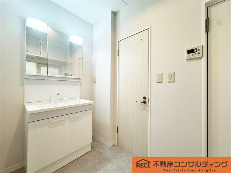 フォートレスフタミの独立洗面台