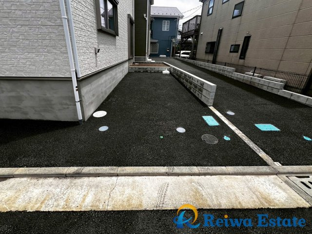 新築戸建　茅ヶ崎市中島の駐車場|お車を所有される方に嬉しいカースペース。