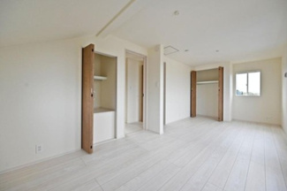 【居間・リビング】 | 西宮市　浜甲子園１丁目　新築戸建