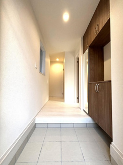 【玄関】 | 西宮市　浜甲子園１丁目　新築戸建