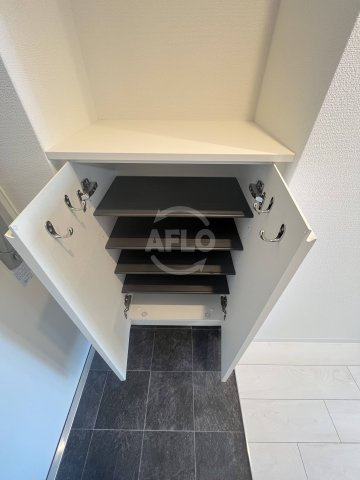 エグゼ難波WESTリバーの内装|エグゼ難波WESTリバー　シューズクローゼット