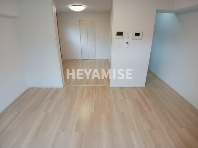 エイティエイト富の原Ⅰの居間・リビング