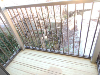【バルコニー】