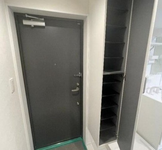 メゾン　プランタンの玄関
