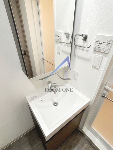 ジェノヴィア川崎Ⅲの洗面所|洗面台です。