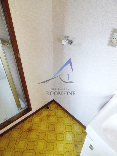 大倉山マリンハイツのその他|洗濯機置場です。