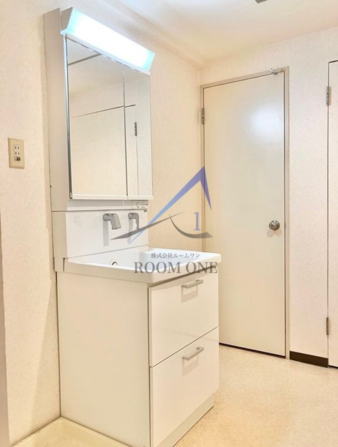 第二サンライズ五反田の洗面所|洗面台です。