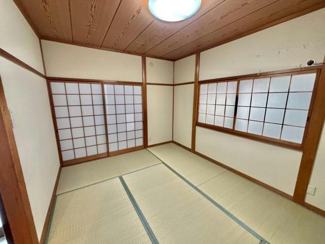 御立東戸建て1丁目12-5の和室