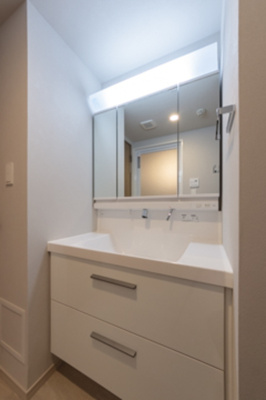 【洗面所】 | ディオスプラド | ※写真は同タイプ住戸です。