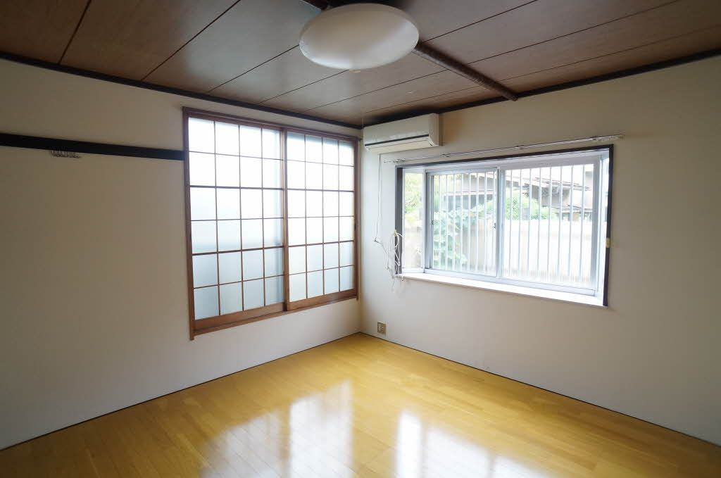 リバティ北山Ｂの居間・リビング