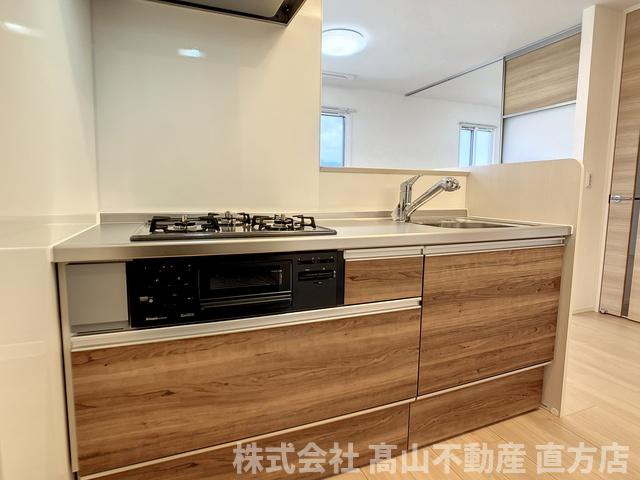 直方市知古１丁目のアパートのキッチン