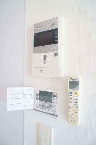 プライムメゾン江古田の杜イーストのセキュリティ|TVインターホン・床暖房リモコン
