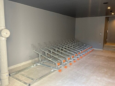 【駐車場】 | ＲＥＦＲＡＭＥ ５ Ｉｒｉｙａ | 駐輪場　※新築未入居2022.11撮影