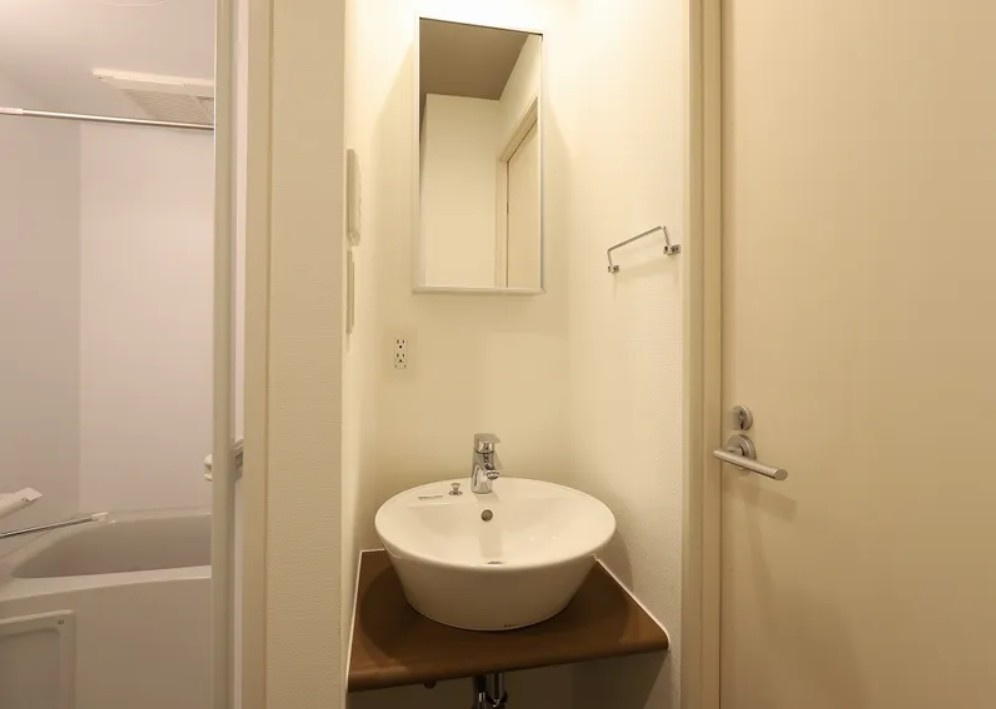 レオパレスＭａｉｓｏｎ　Ｌｕｍｉｅｒｅの独立洗面台