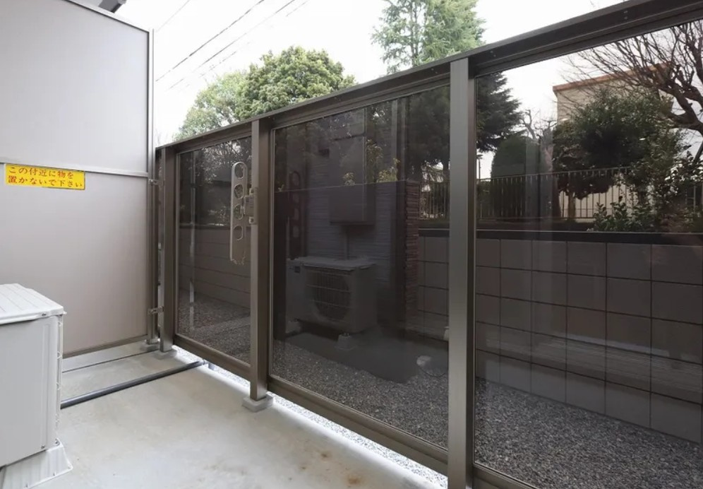 レオパレスＭａｉｓｏｎ　Ｌｕｍｉｅｒｅのバルコニー