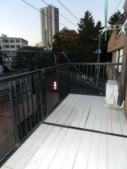 【バルコニー】