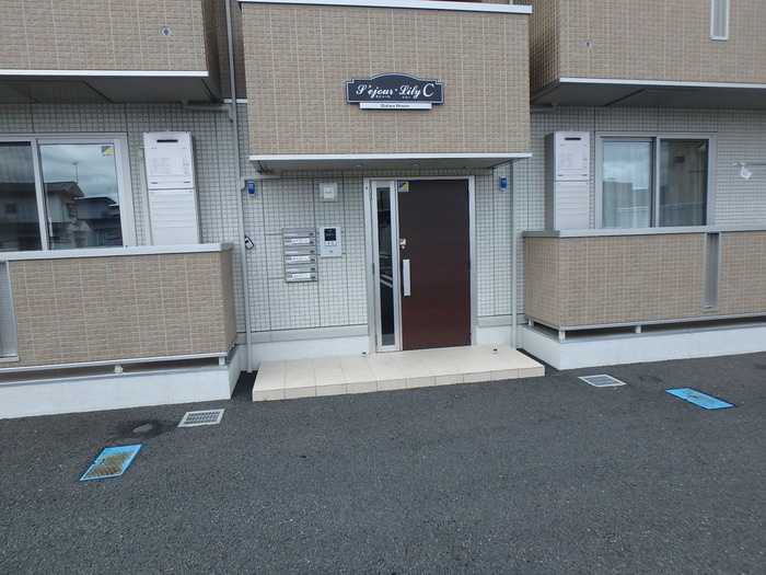 セジュール・リリー　Ｃのエントランス