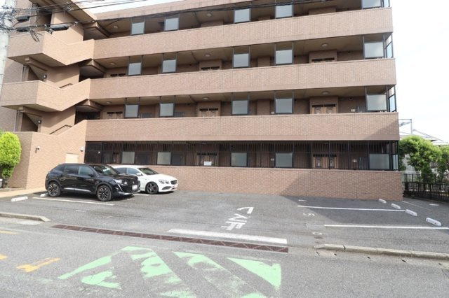 Biz STAY 千葉・蘇我の駐車場