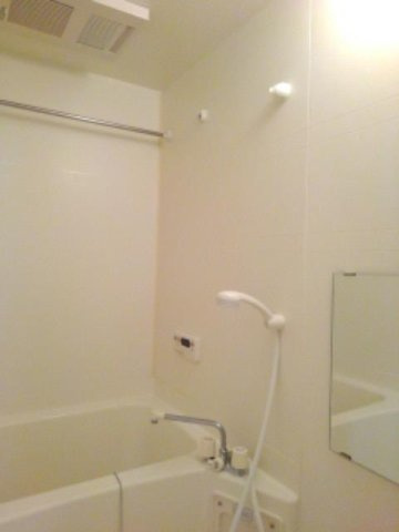 ソレイユ北島　Ａの浴室|コンパクトで使いやすいお風呂です