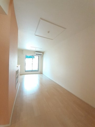 エフォートレス　八万の居間・リビング