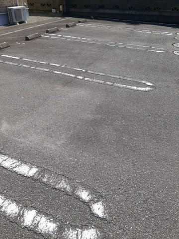 リバージュ　２の駐車場