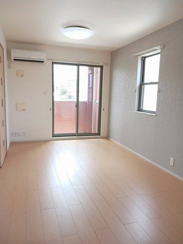 エピナール　Ａの居間・リビング