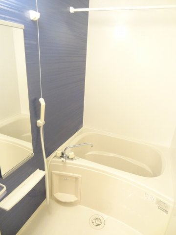 コーポ・ソレイユの浴室