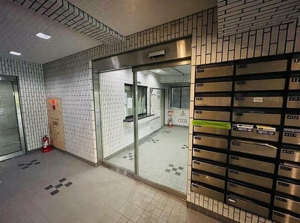 ライオンズマンション西八王子第参のエントランス