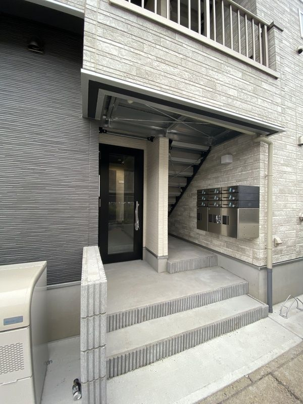 KLEIS北越谷Ⅱのエントランス