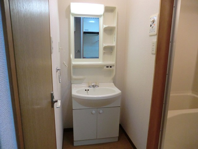 Surplus　One御油の洗面所