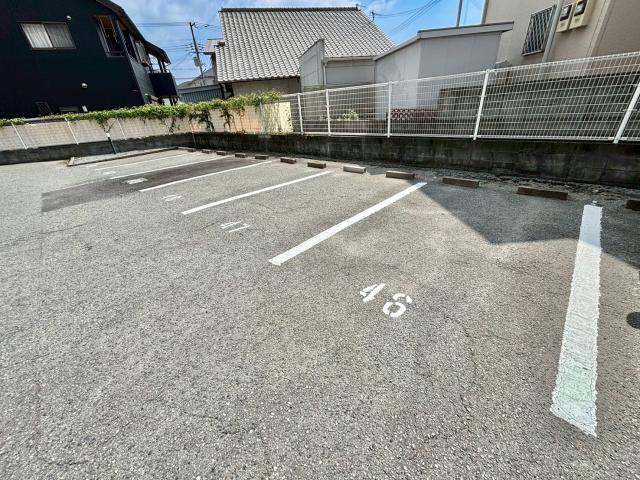 シルトクレーテ青山の駐車場