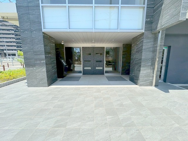 エステムコート新大阪XIVアイシーのエントランス