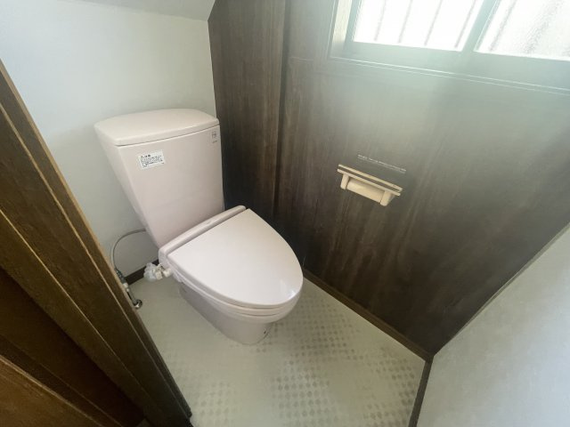 木原貸家のトイレ