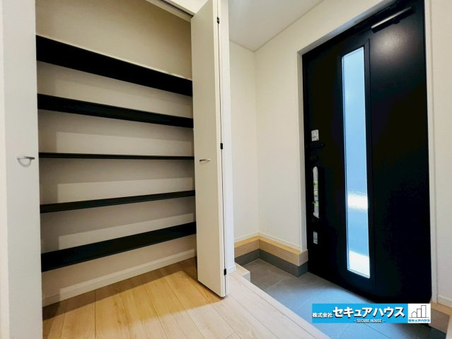 【同施工物件ご案内可能】刈谷市今岡町　全3棟　の外観|【3号棟外観パース】
■株式会社　セキュアハウス■
住宅ローンに強く、知識、経験豊富なスタッフ在籍
お客様に寄り添い、ご成約後もサポート致します。