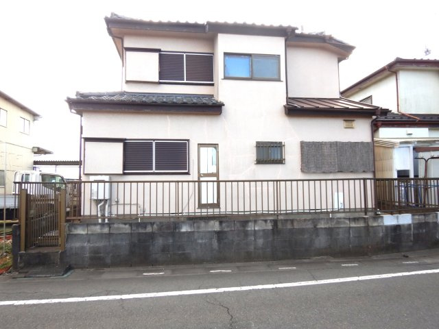 日高市鹿山中古住宅の外観